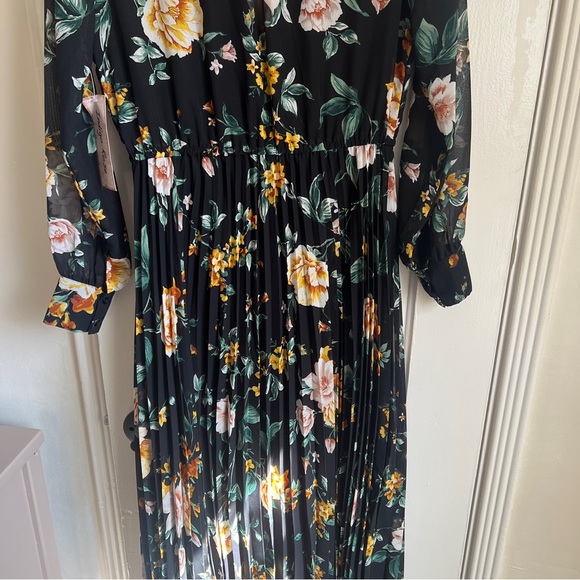 Indigo Rose Long Sleeve Pleated Maxi Dress Black Floral Print - Picture 8 of 9